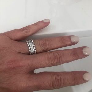 Pandora Ring